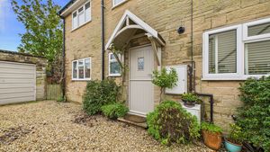 Photo 9- click for photo gallery